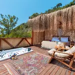 מלון La Boheme Kabak Adults Only