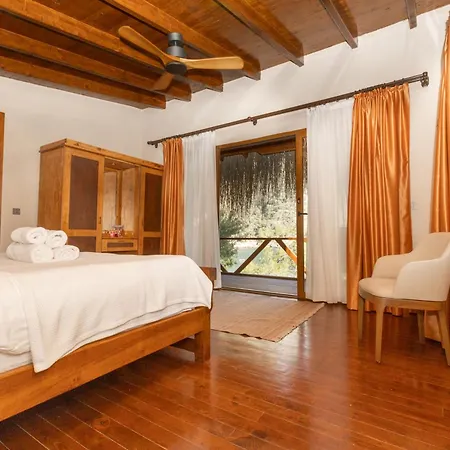 La Boheme Kabak Adults Only