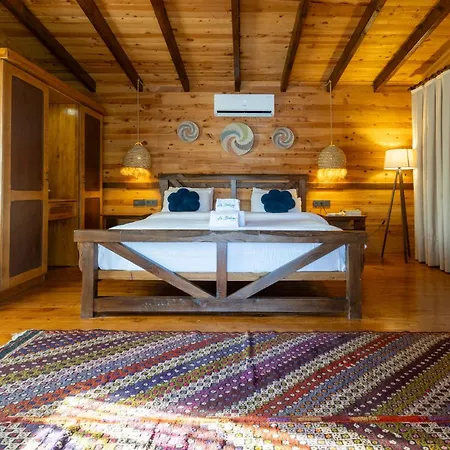 La Boheme Kabak Adults Only